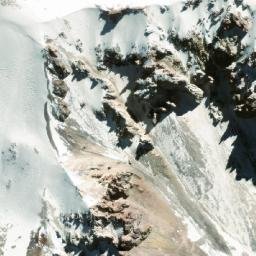 Satellite imagery of Cerro Puquintica, BO