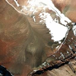 Satellite imagery of Cerro Puquintica, BO