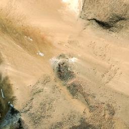Satellite imagery of Cerro Latarani, CL