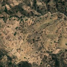 Satellite imagery of Llauchiquira Loma, BO
