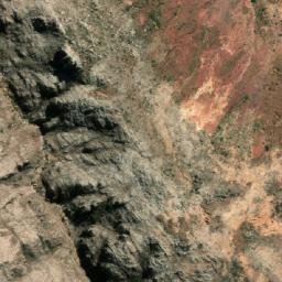 Satellite imagery of Cerro Chillhui, BO
