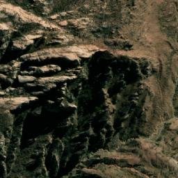Satellite imagery of Cerro Huayllas, BO