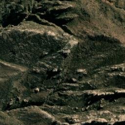 Satellite imagery of Cerro Huayllas, BO