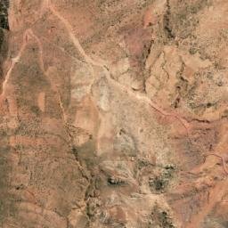 Satellite imagery of Cerro Huayllas, BO
