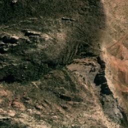 Satellite imagery of Cerro Huayllas, BO