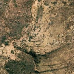 Satellite imagery of Cerro Juchi Satari, BO