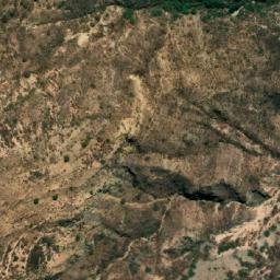 Satellite imagery of Cerro Juchi Satari, BO