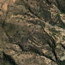 Satellite imagery of Cerro San Isidro, BO