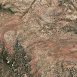 Satellite imagery of Cerro Chari Chari, BO