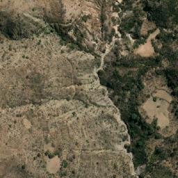 Satellite imagery of Cerro Chahuayaskha, BO