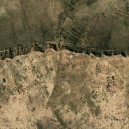 Satellite imagery of Huayllatira, BO