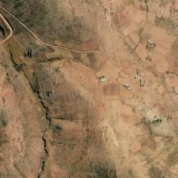 Satellite imagery of Huayllatira, BO