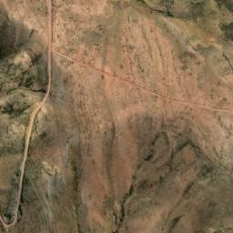 Satellite imagery of Huayllatira, BO