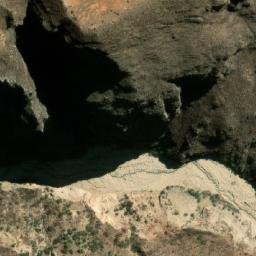 Satellite imagery of Cerro Yamparilla, BO