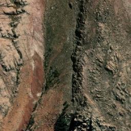 Satellite imagery of Cerro Cruz Pata, BO