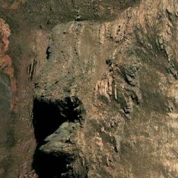 Satellite imagery of Cerro Curahuari, BO