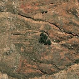 Satellite imagery of Cerro Curahuari, BO