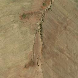 Satellite imagery of Cerro Khara Punta, BO