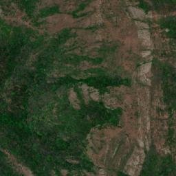 Satellite imagery of Abra Jucumari, BO