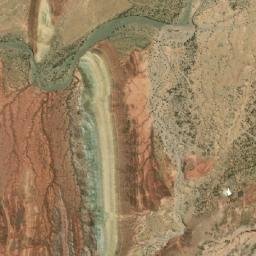 Satellite imagery of Chaupi Ckasa Loma, BO