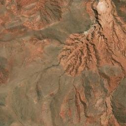 Satellite imagery of Loma Chujlluta, BO