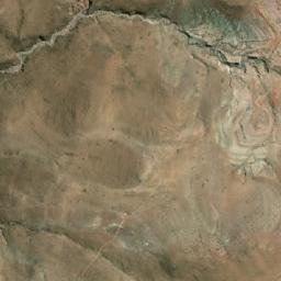 Satellite imagery of Loma Chujlluta, BO