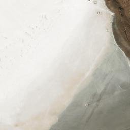 Satellite imagery of Cerro Phia Phia, BO