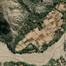 Satellite imagery of Mina Cahuasiri, BO