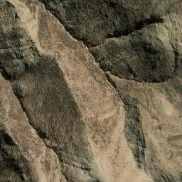 Satellite imagery of Cerro Canlla Hunu, BO