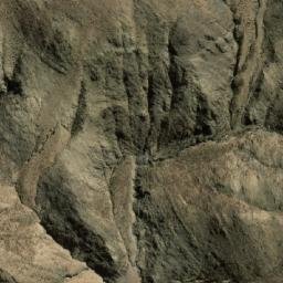 Satellite imagery of Cerro Canlla Hunu, BO