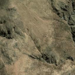 Satellite imagery of Cerro Canlla Hunu, BO