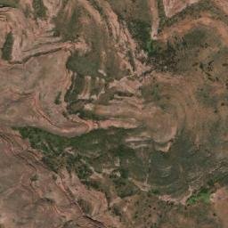 Satellite imagery of Cerro Tonka, BO