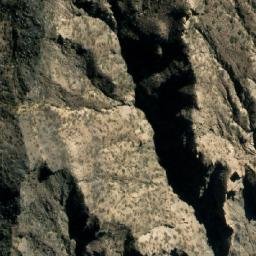 Satellite imagery of Cerro Phicheques, BO
