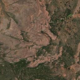 Satellite imagery of Cerro Tonka, BO