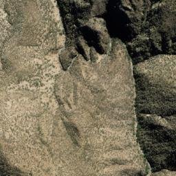 Satellite imagery of Cruz Loma, BO