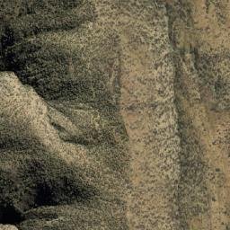 Satellite imagery of Cruz Loma, BO