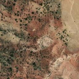 Satellite imagery of Cerro El Arco, BO