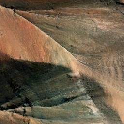 Satellite imagery of Cerro Tomasamil, BO