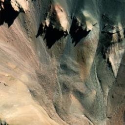 Satellite imagery of Cerro Tomasamil, BO