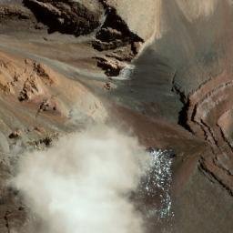 Satellite imagery of Cerro Araral, BO