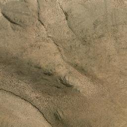 Satellite imagery of Cerro Farellón, BO