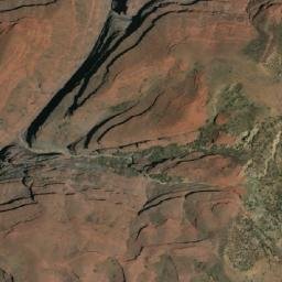 Satellite imagery of Cerro Mojinete, BO