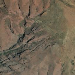 Satellite imagery of Cerro Mojinete, BO