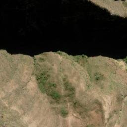 Satellite imagery of Cerro de Larcajo, BO