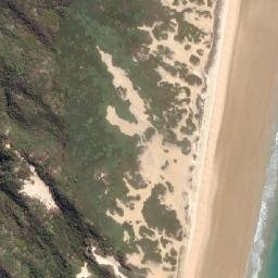 Five Rocks Beach / Queensland / Australia // World Beach Guide
