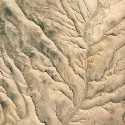Satellite imagery of Cerro Amarillo, CL