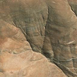 Satellite imagery of Cerro Esmeralda, CL