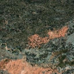 Satellite imagery of Lomas Bayas, AR