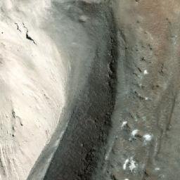 Satellite imagery of Cerro Azufrera de Los Cuyanos, CL