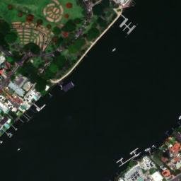 Satellite imagery of New Farm Park, AU